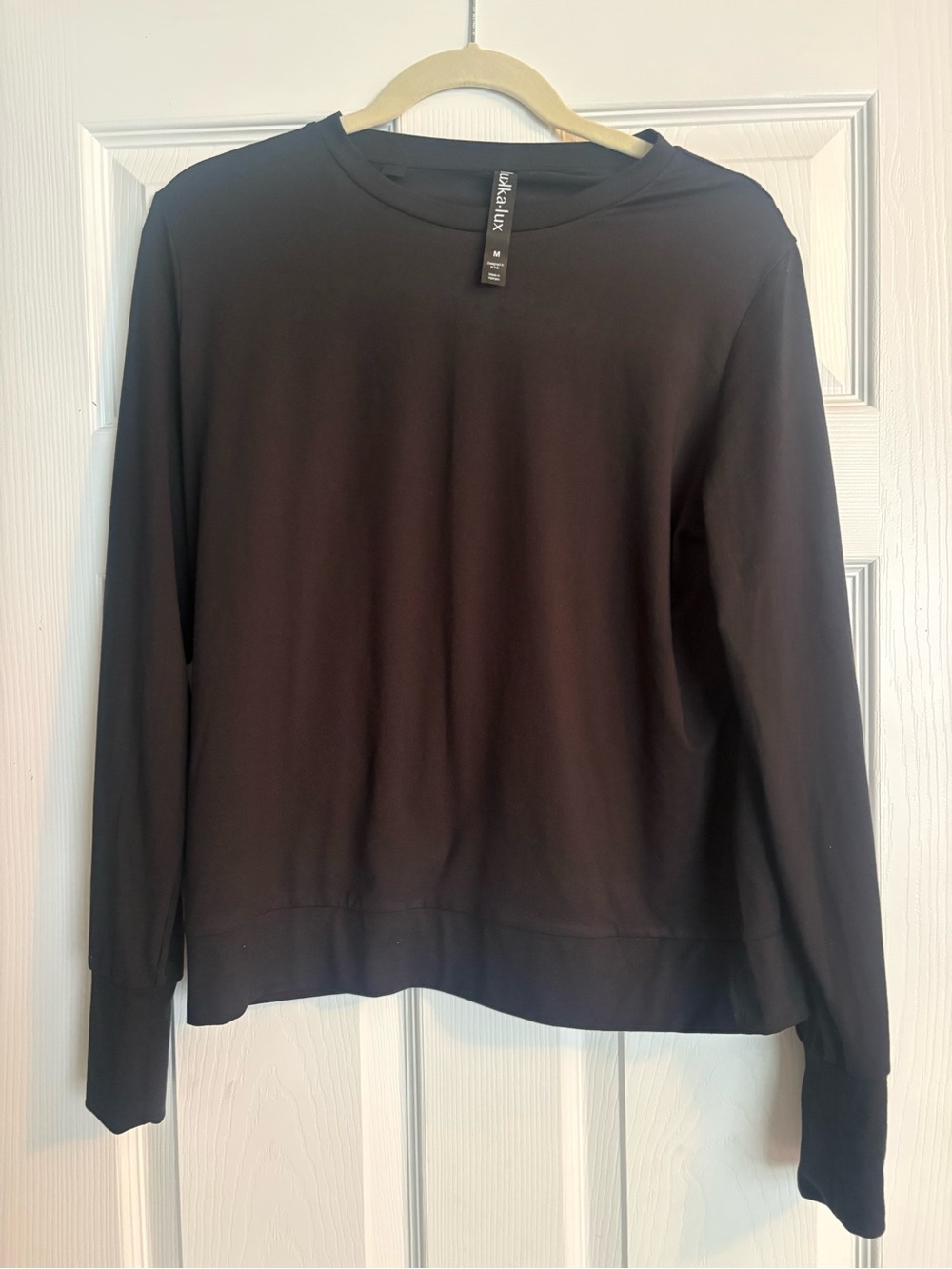 Lukka Lux Women’s Med EUC sweatshirt